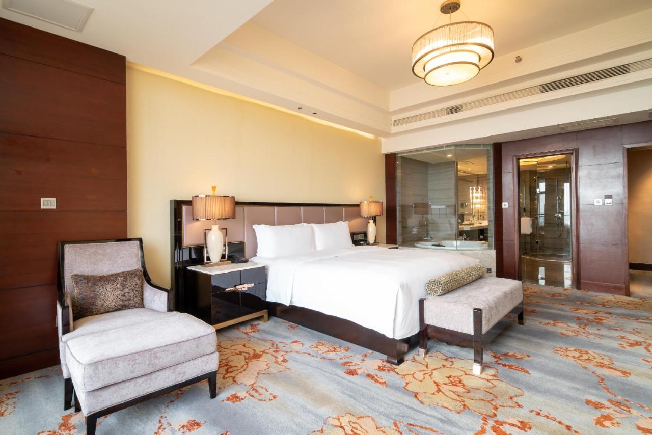 InterContinental Heilong Lake, an IHG Hotel Meishan  Buitenkant foto