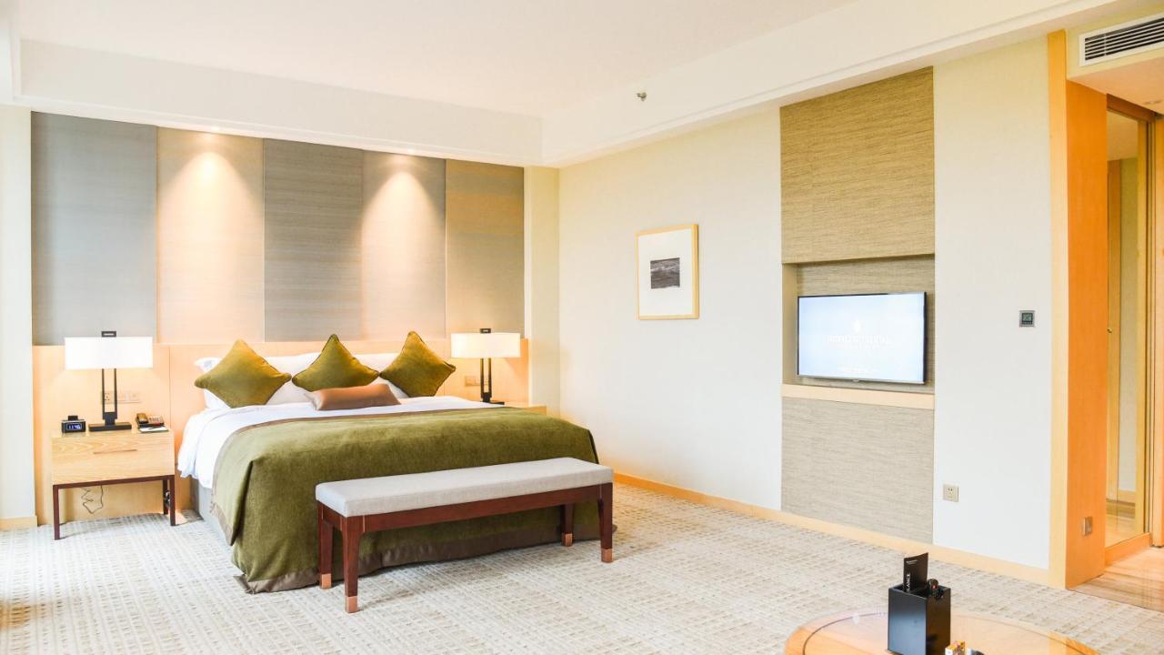 InterContinental Heilong Lake, an IHG Hotel Meishan  Buitenkant foto