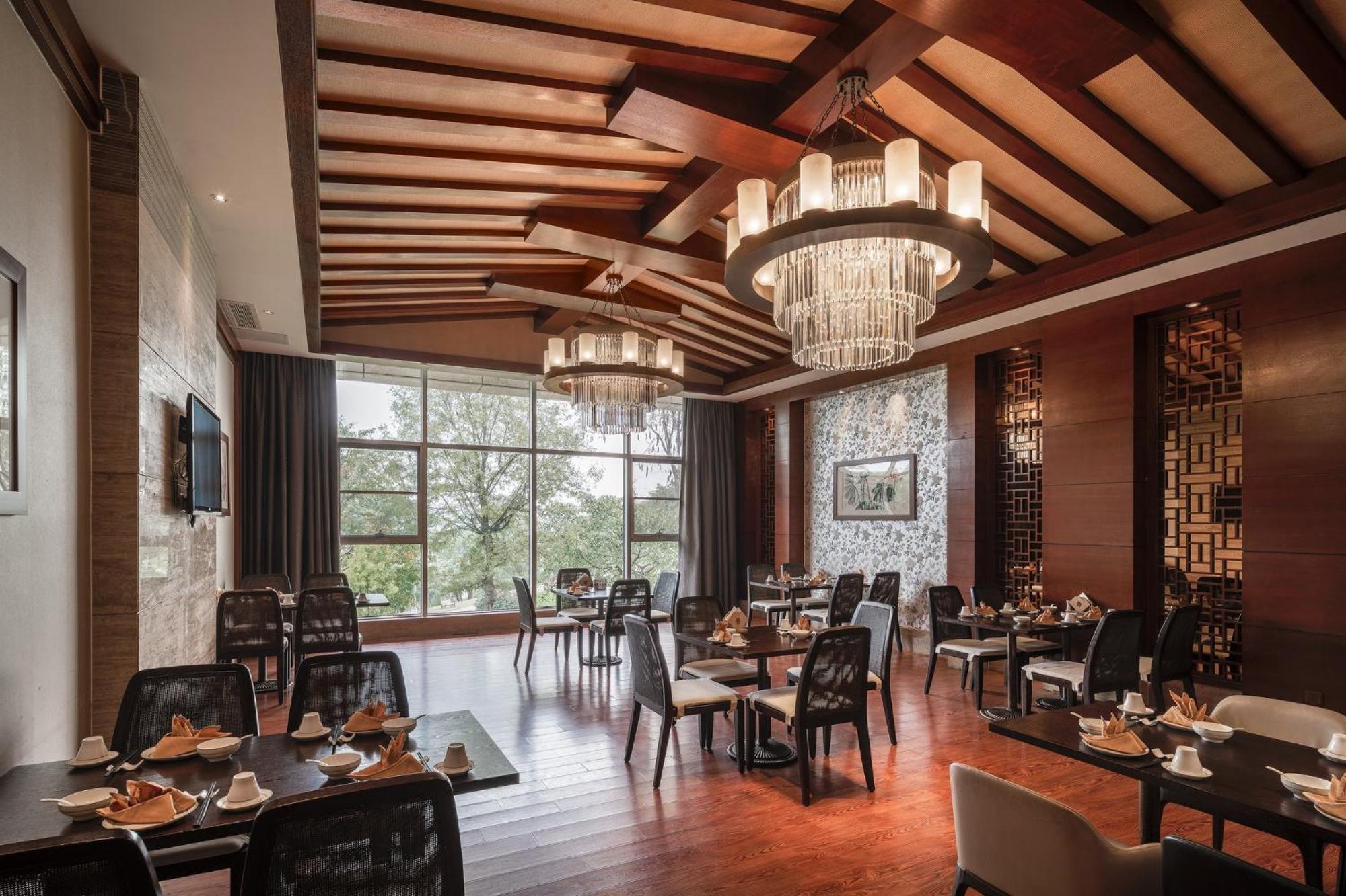 InterContinental Heilong Lake, an IHG Hotel Meishan  Buitenkant foto
