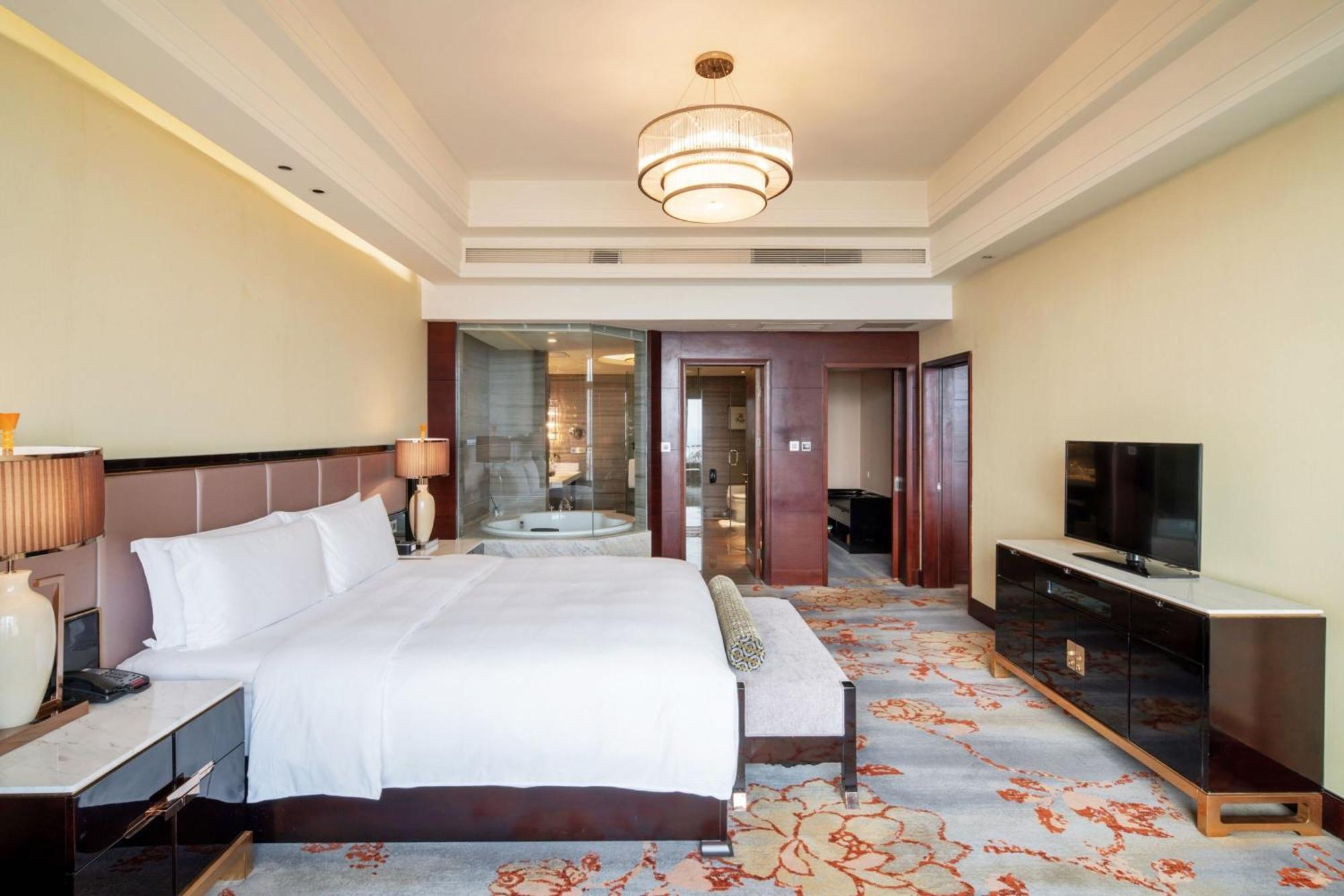 InterContinental Heilong Lake, an IHG Hotel Meishan  Buitenkant foto