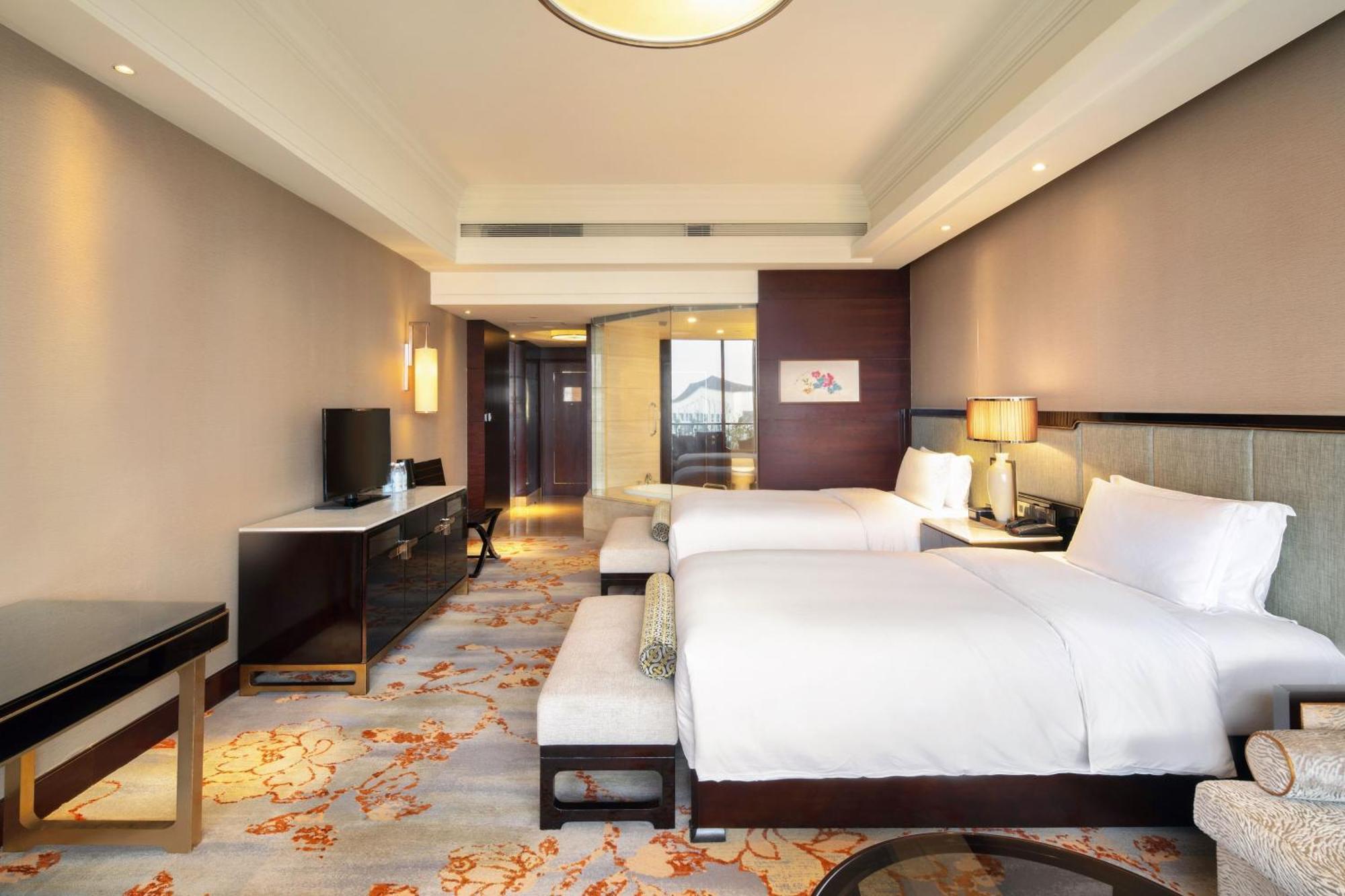 InterContinental Heilong Lake, an IHG Hotel Meishan  Buitenkant foto